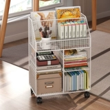 Книжная полка может переместить полку под трибунами полков.