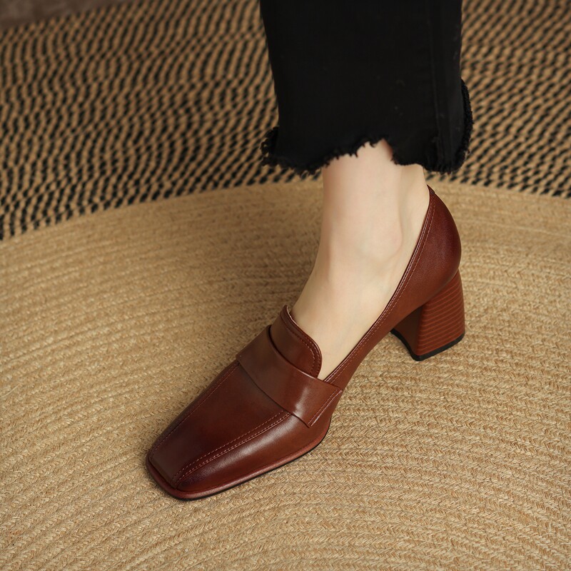 Nicole veve taps texture on the foot ~ British head in the heel of the heel shoes and female coarse heels 6cm