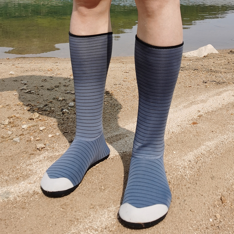 Long-Tube Diving and Snorkeling Shoes with Thick Soles, Non-Slip and Cut-Resistant, Swimming Beach Socks, Sand-Proof Foot Covers, Non-Waterproof Rice Field Planting Shoes