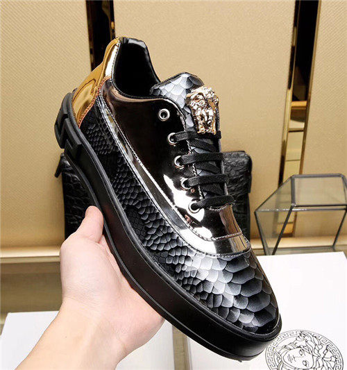 In the spring and autumn of 2020 new European and American casual plate shoes male genuine foreign trade original fashion European station luxury tide shoes