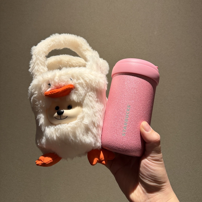 Starbucks Valentine's Day Limited Edition 450ml Sweet Star Puff Duck Stainless Steel Travel Cup with Straw and Cold Water Cup Starbucks Valentine's Day Limited Edition 450ml Sweet Star Puff Duck Stainless Steel Travel Cup with Straw and Cold Water Cup