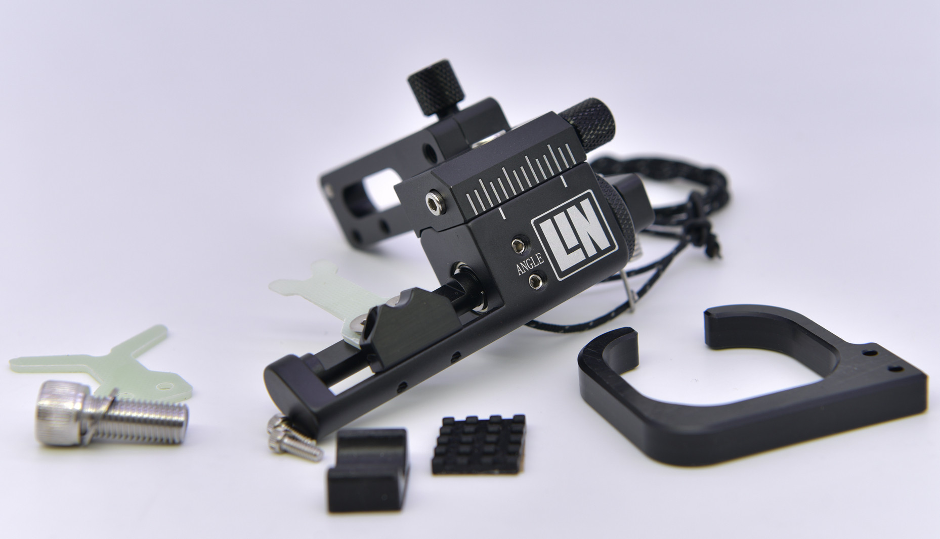 Mr Lin's bow fell down, fell off the arrow rest