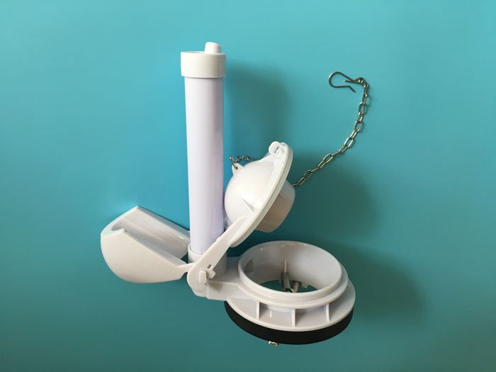 The water outlet valve of the large - diameter drainage valve of the hydraulic valve of the connea side press toilet accessories of large hole hole hanging chain sewer 3 inches