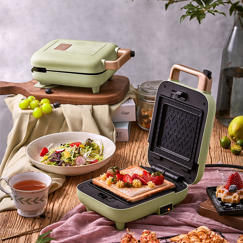 Small Bear Sandwich Machine Multifunction Breakfast Machine God SLOTH Home Small toaster Light Food Waffle Machine