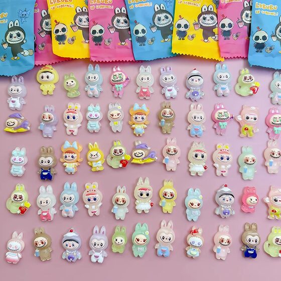 Glow-In-The-Dark Plush Blind Bag Doll, Surprise Toy for Children, Boys and Girls Birthday Gift, Surprise Box, Small Gift