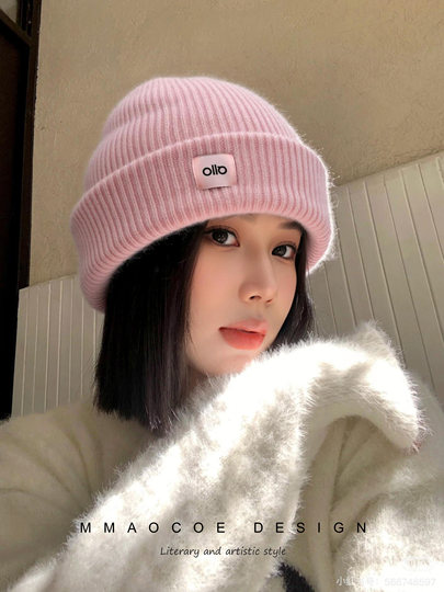 Winter Knitted Hat for Women, Simple and Soft, Warm and Ear-Protecting, Makes the Face Look Smaller, Cold-Proof, Unisex