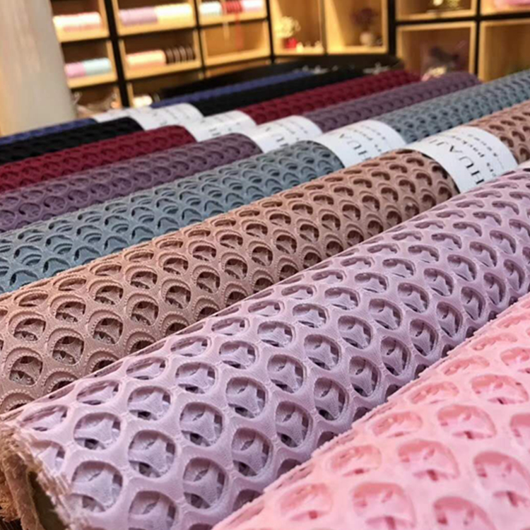 网纱织梦：网红提花网纱引领花艺包装新潮流