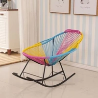 Цветный стул в коктейль