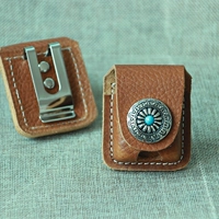 Ярко -желтая желтая кожаная кожаная цветочная кнопка