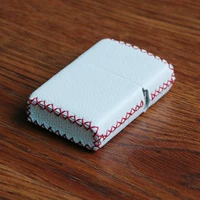 Белая кожа красная линия