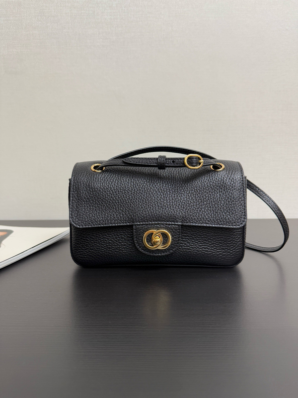 2026 New Model Mini Airport Bag Crossbody Bag for Women Niche Design Handbag with Lychee Pattern Imported Calfskin