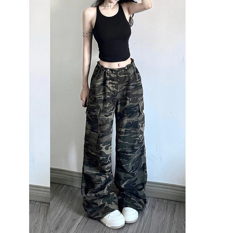 Beautiful and Stylish Plus-Size Women's Clothing, American Retro Camouflage Cargo Pants with a Unique Design, Loose and Slimming Casual Pants