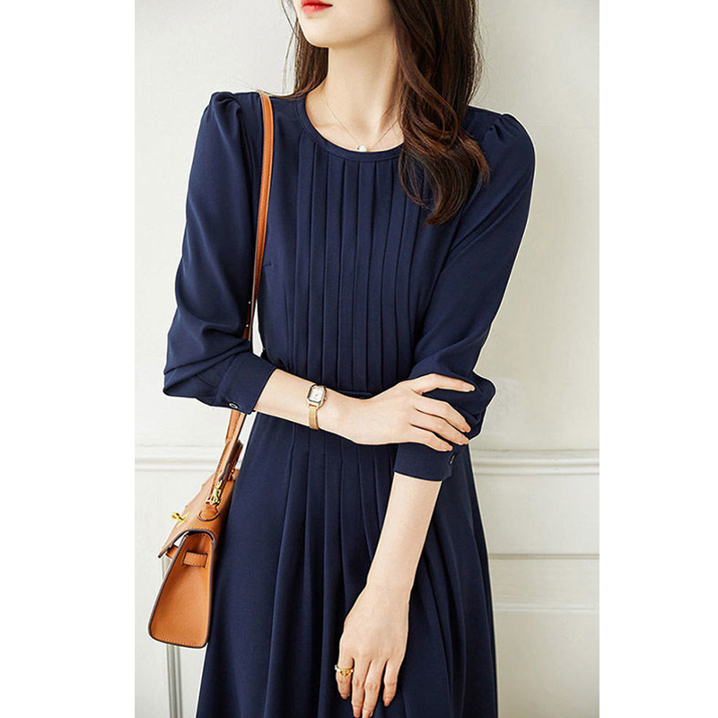 Brand brace, advanced dress with sleeves, fitted, high-quality style