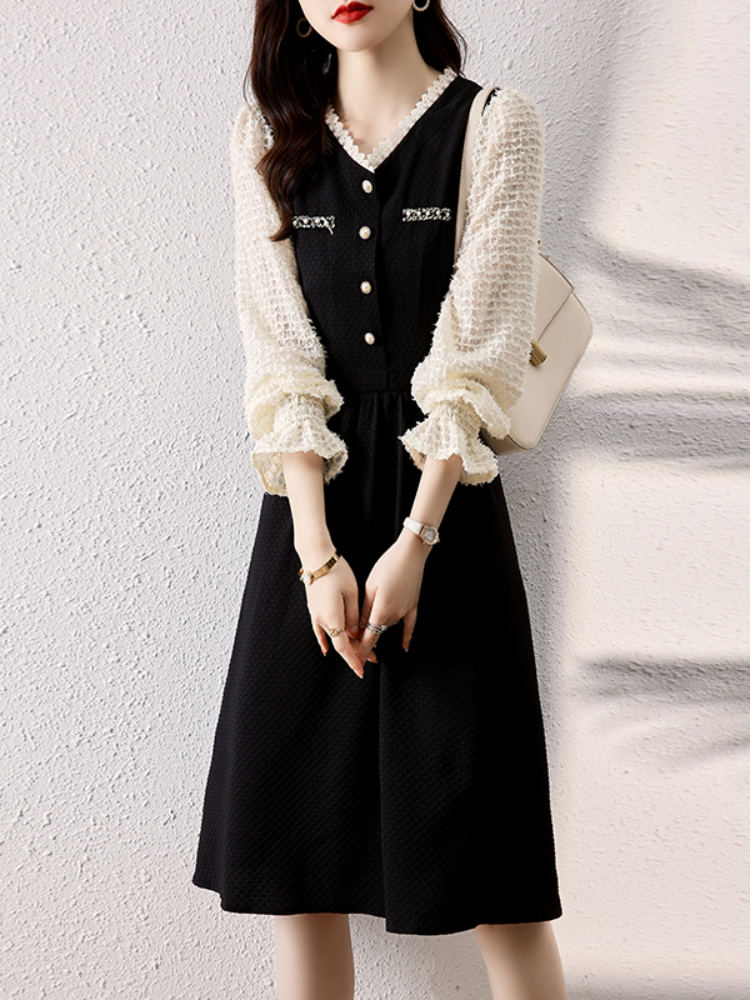 Brand dress, brace, Chanel style, bright catchy style, fitted