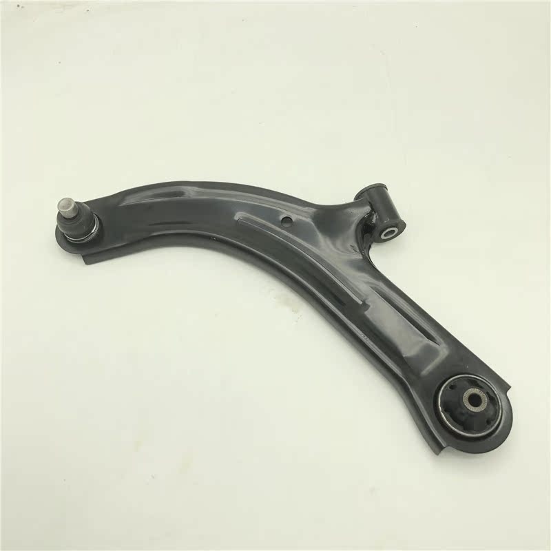 Suitable for Dongfeng Junfeng New Energy E11K Lower swing arm under arm's triangular arm lower suspension arm front suspension