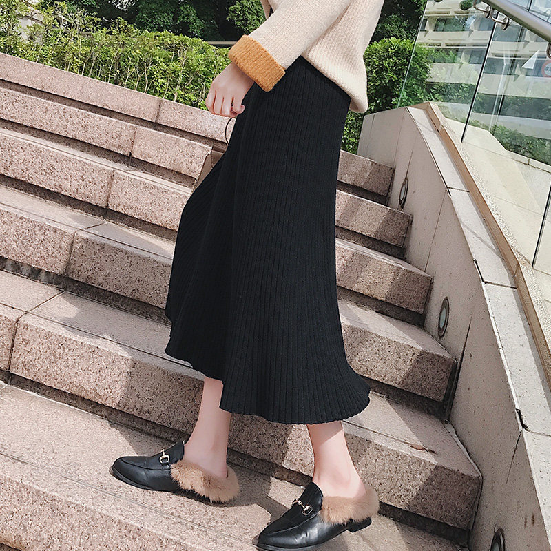 Pregnant woman half body dress autumn winter 2020 new Korean version Spring and autumn display slim a character dress knit 100 hitch long version large hem skirt