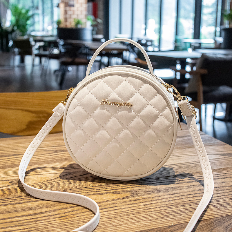 This Year's Popular Small Bags for Women, Summer 2025 New Fashion Quilted Single Shoulder Crossbody Bag, Small Round Bag, Versatile Phone Bag This Year's Popular Small Bags for Women, Summer 2025 New Fashion Quilted Single Shoulder Crossbody Bag, Small Round Bag, Versatile Phone Bag