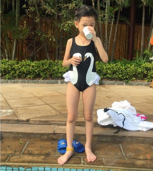 Đồ bơi cho trẻ em gái Cô gái Hàn Quốc Đồ bơi dễ thương Baby Baby Siamese Split Bikini Spa - Bộ đồ bơi của Kid đồ bơi cho trẻ