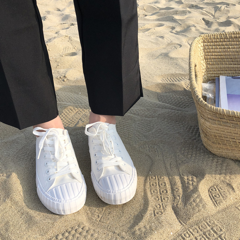 Xu Liumang Phiên bản tiếng Hàn của ulzzang nữ mùa hè sang trọng retro port gió in giày vải sinh viên Giày trắng hoang dã giày alphabounce nữ