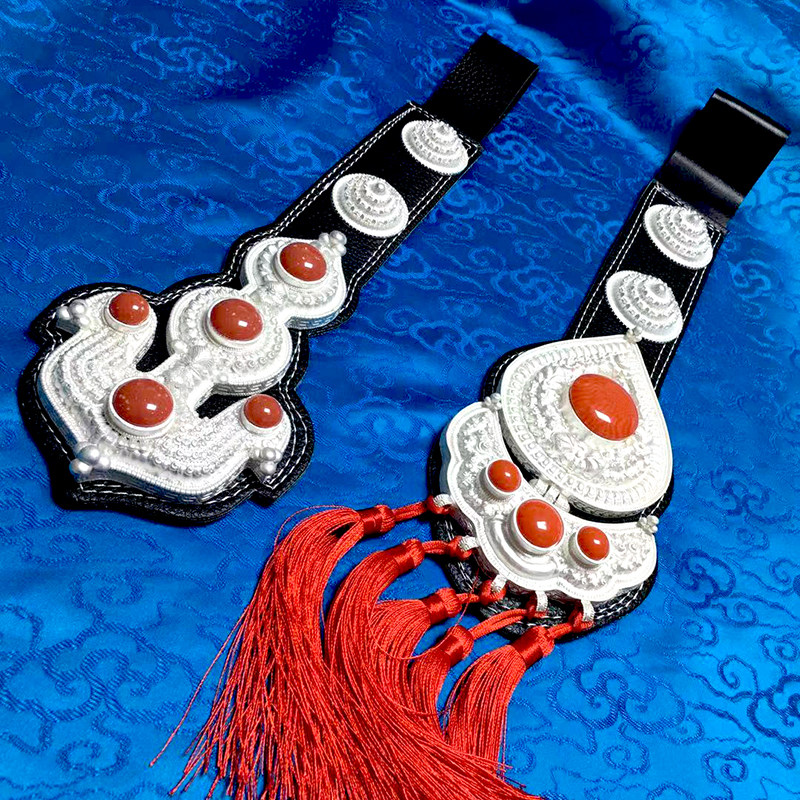 New Tibetan female Tibetan gown Tibetan dress with pendant retro ethnic wind dance for a half-body dress with characteristic waist accessories accessories