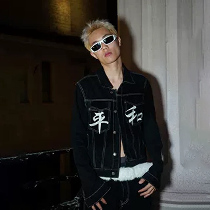 Vinkid (Ladder) Peace Denim Jacket Embroidered Black Cow Trendy Versatile Niche American Street Style Short Jacket Vinkid (Ladder) Peace Denim Jacket Embroidered Black Cow Trendy Versatile Niche American Street Style Short Jacket