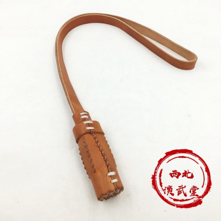 The War of Resistance Against the Armed Forces seized the Corporal Museum Knife and the 95-style Army Cao Accessories Historical Collection to Commemorate the Film and Television Costume Props