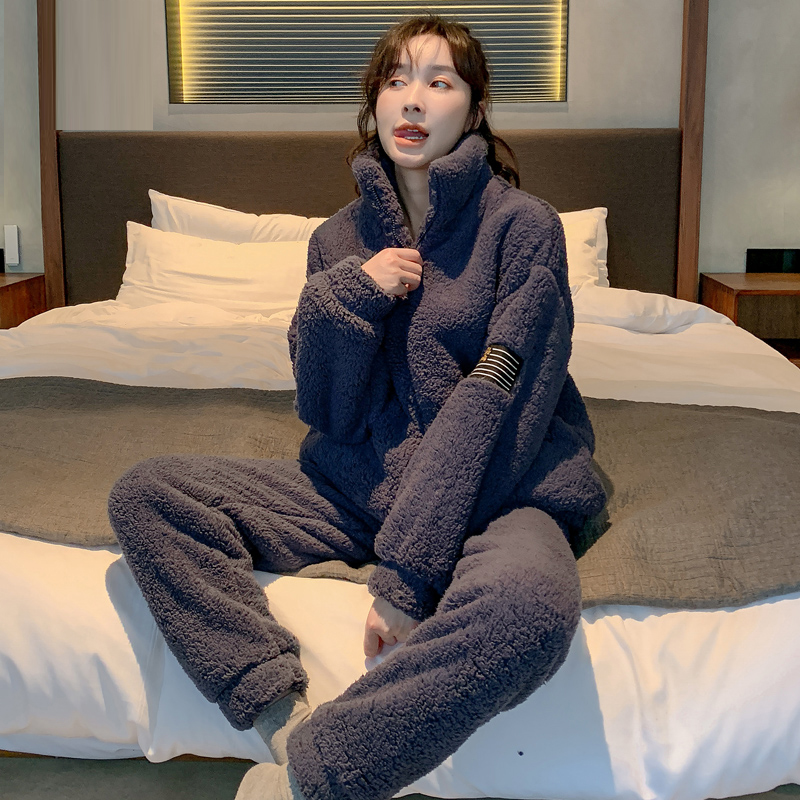 Fashion sense burst table ~ sports department can be worn outside high-neck warm autumn and winter coral fleece pajamas women's plus velvet thick section