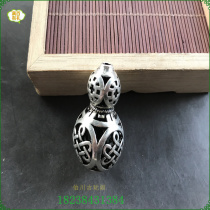 Antique silverware silver-plated double-sided hollow pendant gourd snuff bottle ornaments white copper imitation silver crafts antique collection