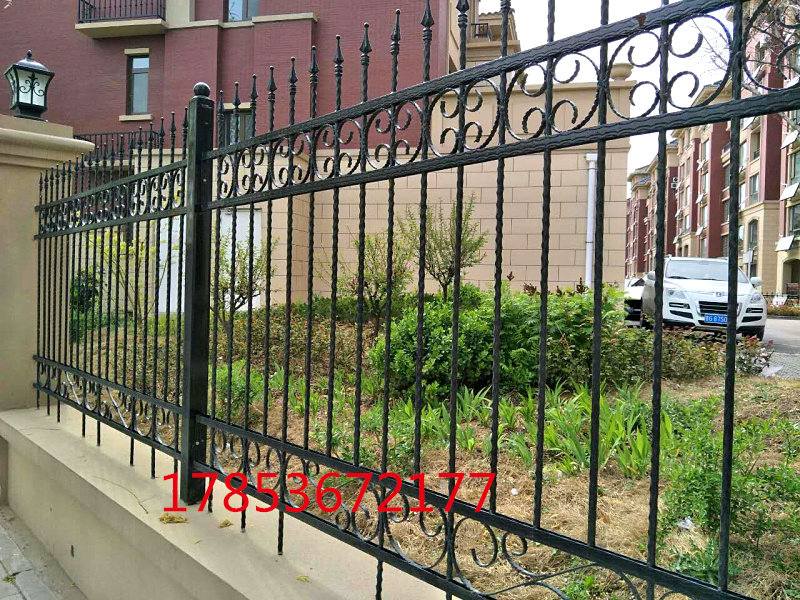 Iron Art Guardrails Galvanized Villa Fence Fence Fence Fence Wall Aluminium Art Zinc Steel Cast Iron Solid Forged support to figure