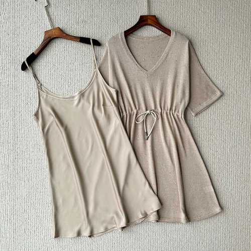 Шелковое ретро платье, блестки для ногтей, трикотажный комплект, Италия, новая коллекция, V-образный вырез, А-силуэт