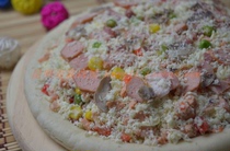 Woao thick-bottomed semi-finished 7-inch French supreme quick-frozen pizza ready to be heated in the oven
