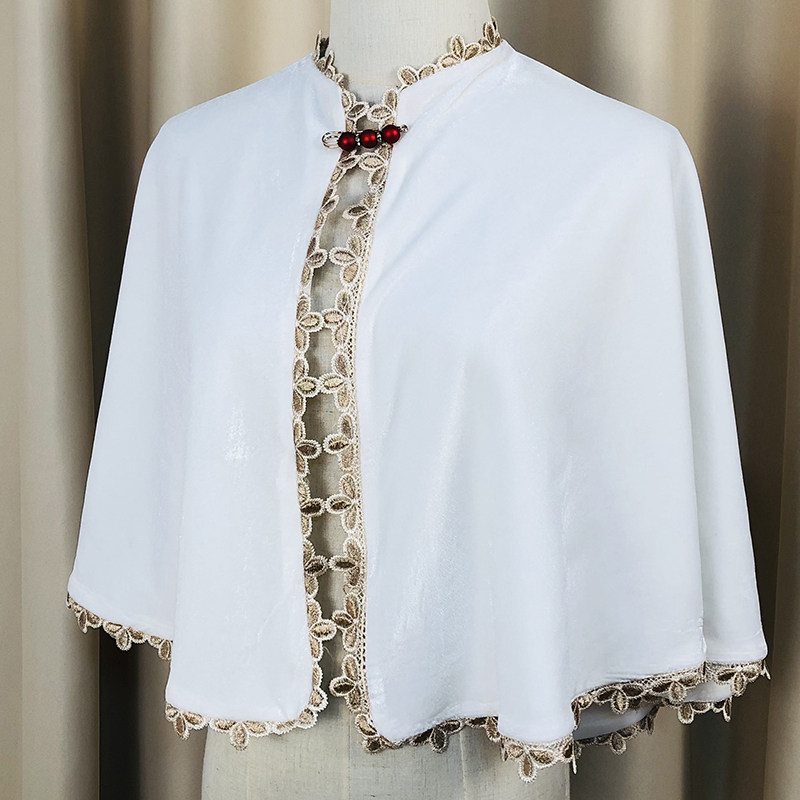 A Chinese-style shawl Hepburn style evening dress paired with a versatile short coat, cape, waistcoat and cape keeps women warm in autumn and spring
