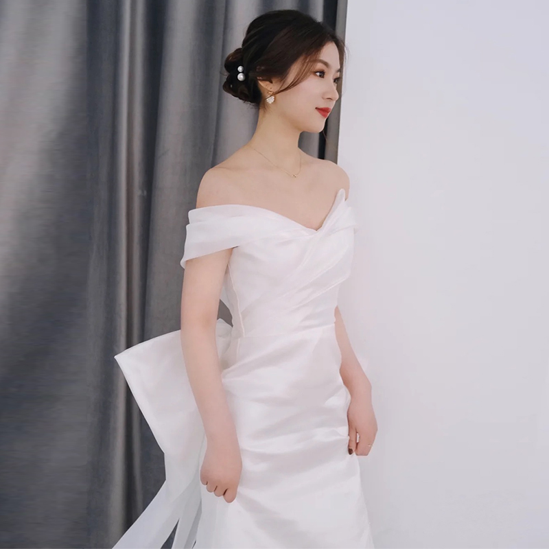 Fan-style light wedding dress sexy lined with 2021 ultra-fairy dreamy temperament slim out of the door veil white satin dresses