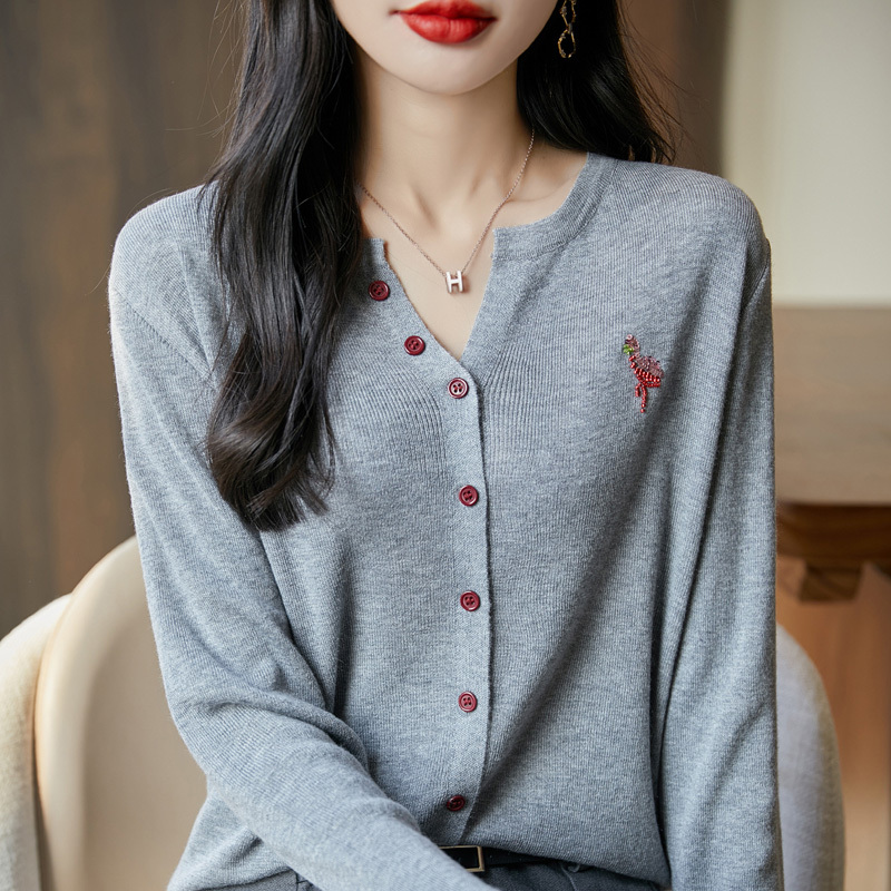 Spring New Style V-Neck Thin Cashmere Cardigan for Women with Embroidery, European Style Spring Knitwear, Wool Thin Sweater Jacket