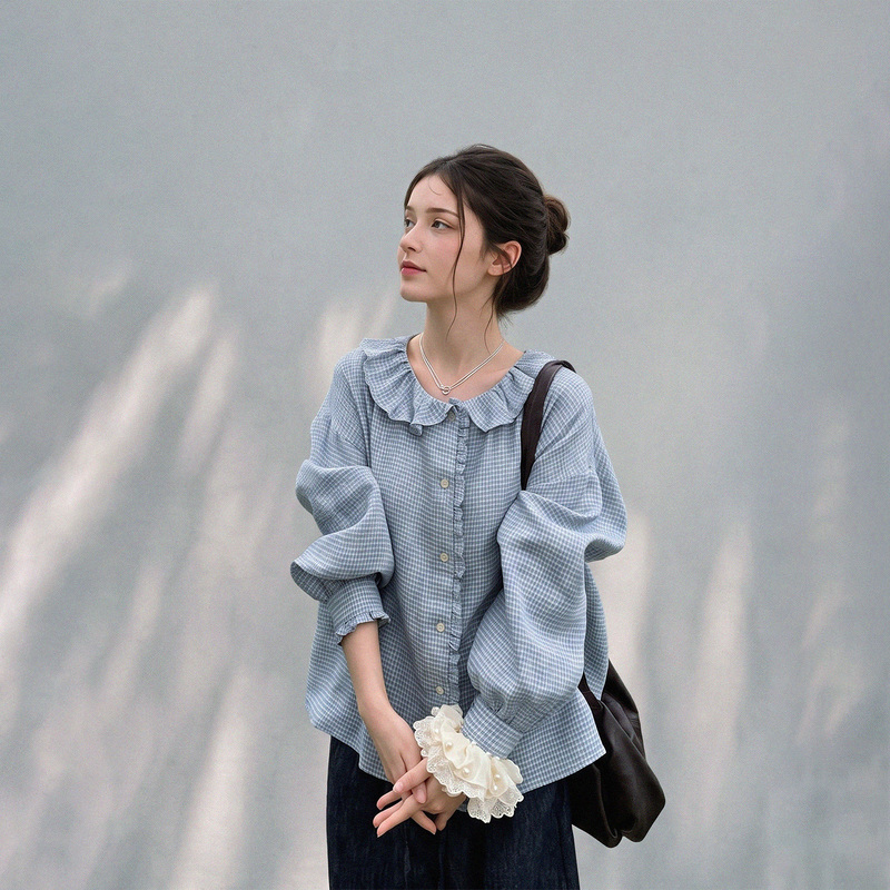 College Style Artistic Blue Plaid Doll Collar Shirt for Women, New Autumn Japanese Style Long-Sleeved Loose Cotton Top