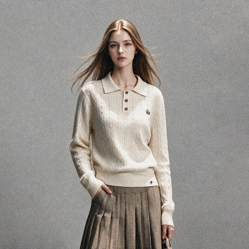 Apricot-Colored College-Style Cable Knit Polo Collar Sweater for Women, Loose Fit, Soft and Cozy, Long-Sleeve Base Layer Top for Autumn
