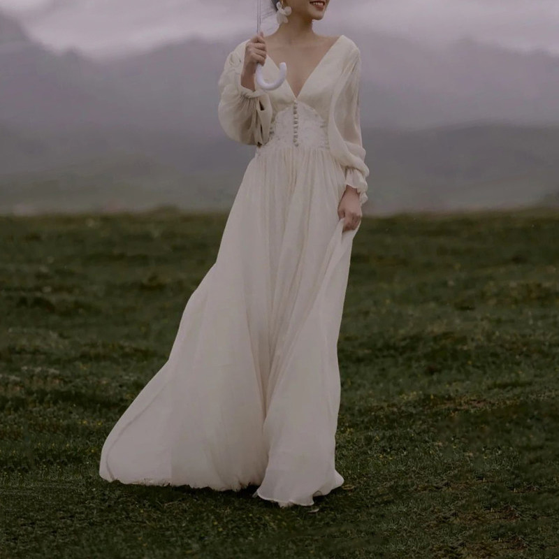 Travel photography light wedding dress super fairy dream dress high-end 2022 new large size fat mm long sleeves cover arm go out yarn