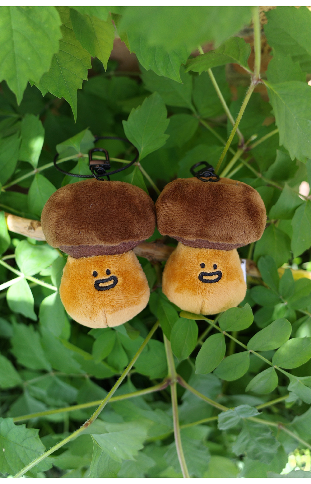 雨過山オリジナル ポルチーニ茸のふわふわチャーム かわいいきのこ型