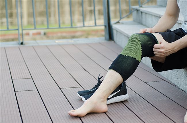 Kneepad thiết bị thể thao nam bóng rổ thể dục ấm áp chạy cầu lông cưỡi thiết bị bảo vệ nữ leo núi ngoài trời băng bảo vệ đầu gối giá rẻ