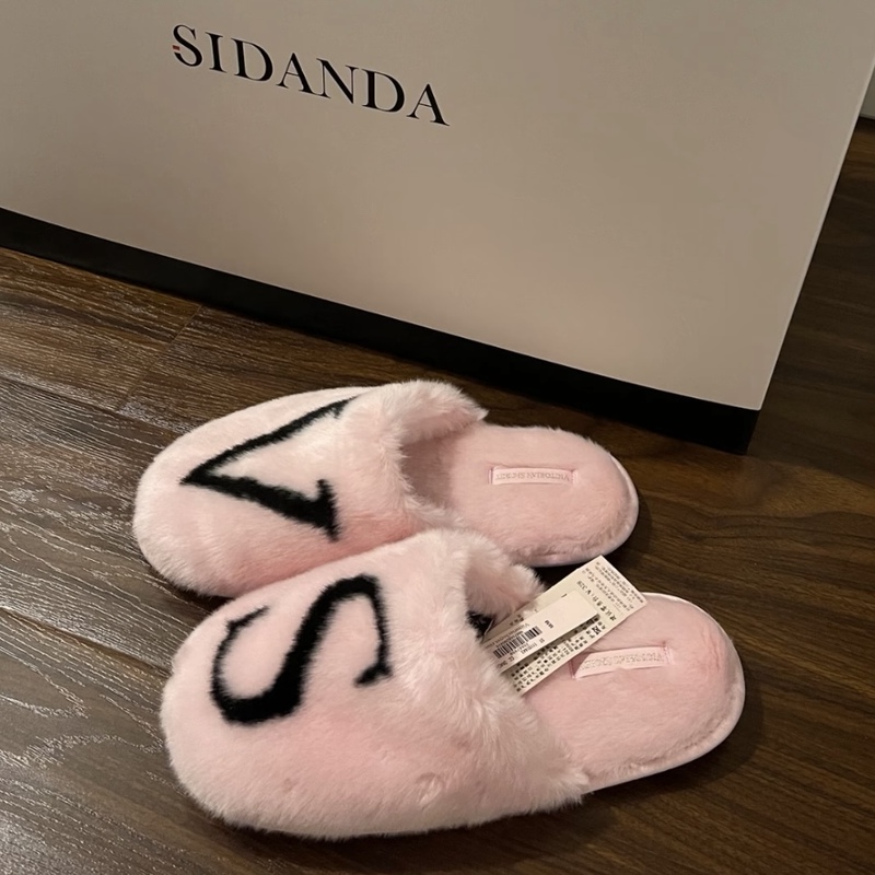 Victoria's Secret Furry Slippers for Women, Suitable for Outdoor Wear, 2025 Autumn and Winter New Style, High-End Niche Cotton Slippers Victoria's Secret Furry Slippers for Women, Suitable for Outdoor Wear, 2025 Autumn and Winter New Style, High-End Niche Cotton Slippers