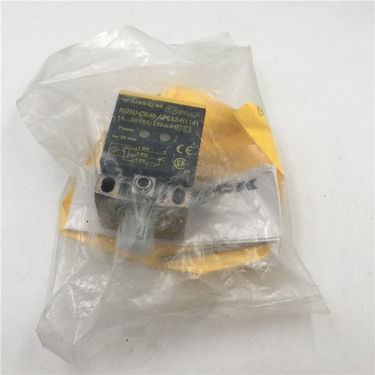 TURCK approaches switch NI225U-CK40-AP6X2-H1141 1625700 spot