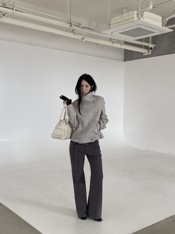 Sjia【Saidtome】Korean Women's Fashion: High-Intellectual Style, High-Neck Double-Breasted Waist-Cinching Short Blazer