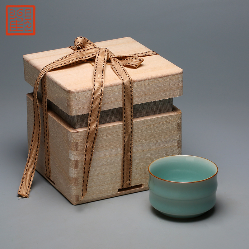 The View restoring museum ceramic cups sample tea cup longquan celadon celadon kung fu tea master cup bamboo cup single CPU