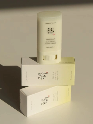 Красота Чосеона Северокорейская красота Матте солнцезащитный крем Род Амаза Маунтин Камелия Крем освежает и увлажняет рисовый крем