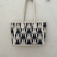 Модный, белый