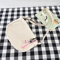 Белая милая подвеска