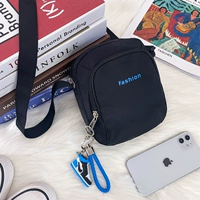 Синие маленькие туфли, подвеска