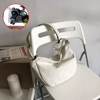 Белая космическая подвеска