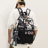 Два черных+3 значка+серая лягушка подвески