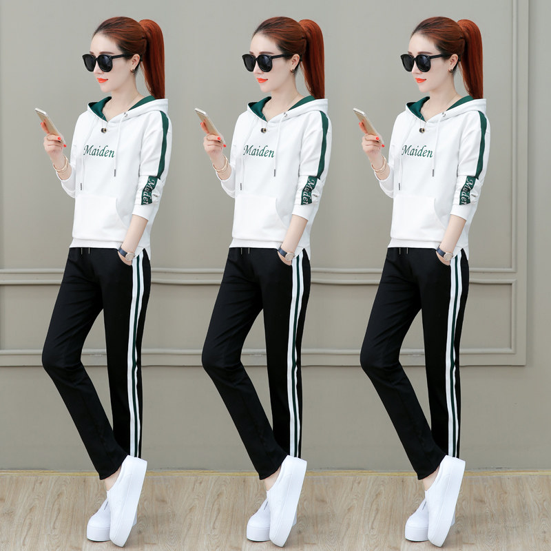 Tenue de loisirs femme      - Ref 3240302 Image 1